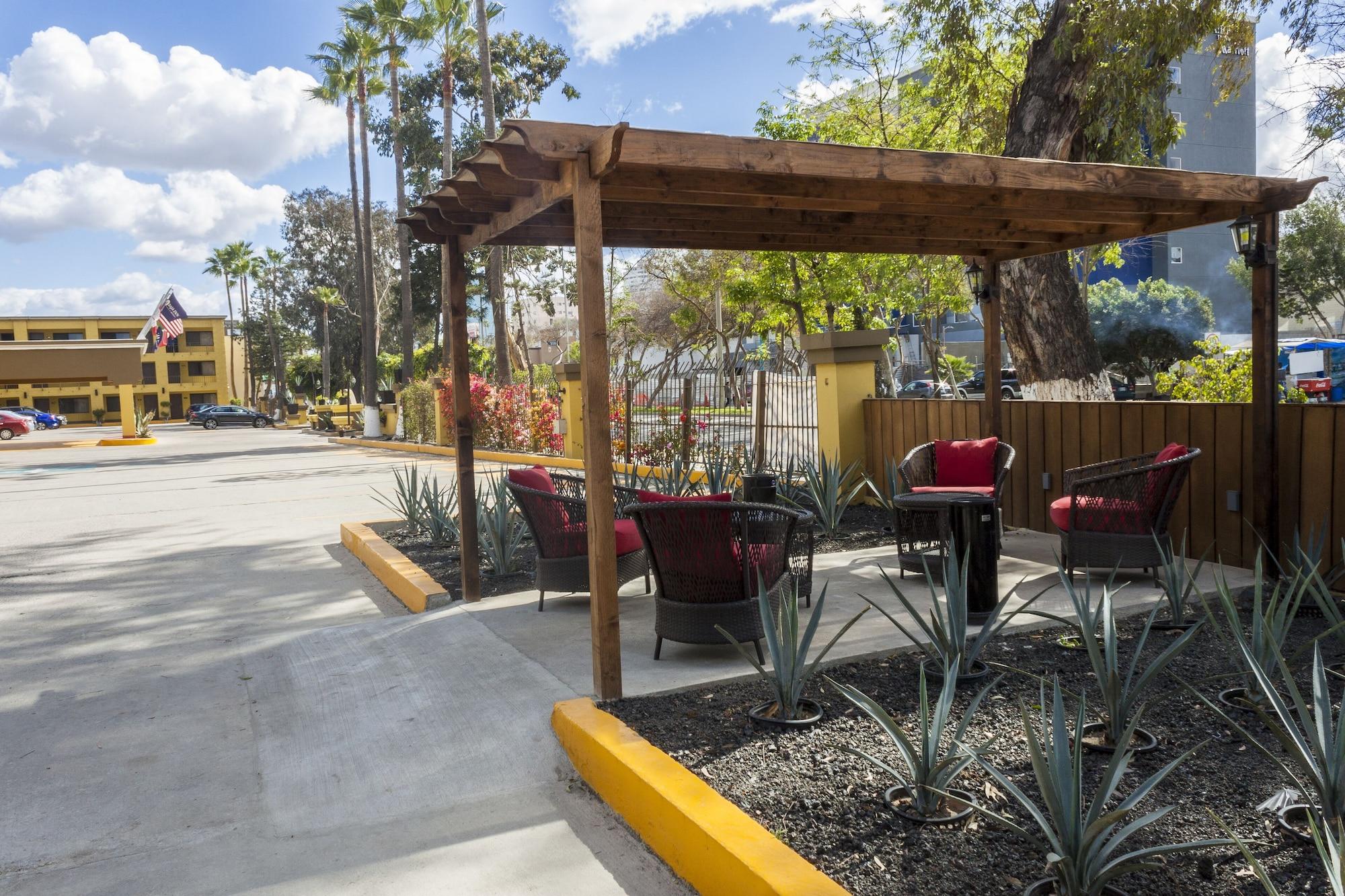 Baja Inn Hoteles Rio Тихуана Екстериор снимка